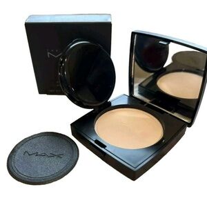 The Maximum Max Pressed Powder in medium  Beige max 805 ( Set of 2)